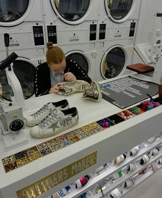 Vacances pour tous : Ateliers de customisation de sneakers avec Anti_Fashion_Project